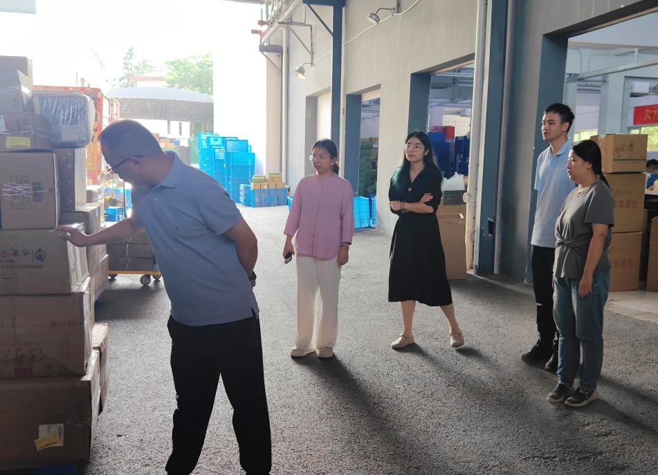 狮峰茶业公司开展端午节前安全检查 狮峰茶业公司开展端午节前安全检查